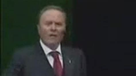 Si è spento questa notte, all'età di 81 anni, ennio doris, fondatore e presidente onorario di banca mediolanum. L'arringa di Ennio Doris ai suoi promotori - Repubblica Tv - la Repubblica.it