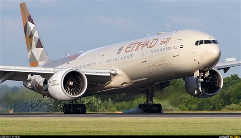 Etihad Airways Pone En Venta 38 De Sus Aeronaves Enelaire