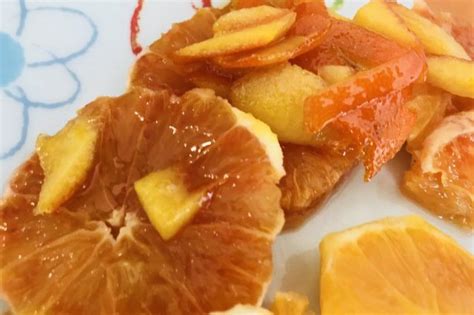 L'ideale è accompagnare questa squisita leccornia con un gelato. Arance caramellate: la ricetta deliziosa per un dessert veloce