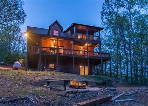 Log cabins all log construction homes; Lazy Bear Cabin Rental in the North Georgia Mountains ...