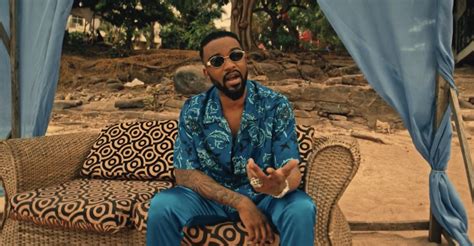 Fally Ipupa nous emmène à Kinsunka Beach pour le clip de Afsana