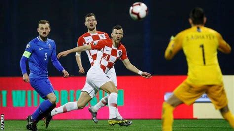 Croatia 2 1 Azerbaijan Kramaric Comes To Home Sides Rescue With Late