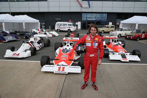 He was just 45 years old. Tribute to James Hunt at Silverstone Classic - Auto Addicts