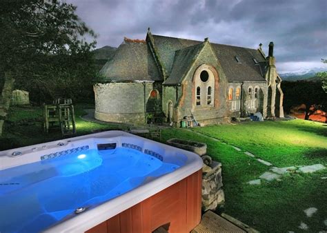 20 Most Unusual Places To Stay In The Uk Quirky Accommodation Guide