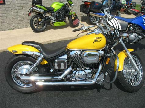 Sit on a shadow spirit 750 and we know what you're going to think: 2002 Honda Shadow Spirit 750 Cruiser for sale on 2040motos