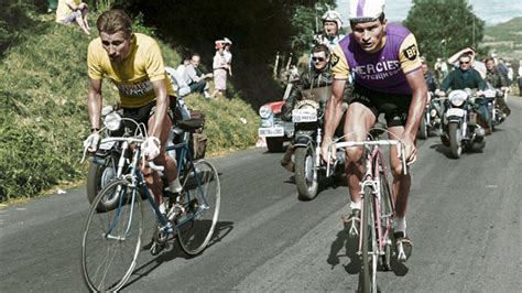 1965 les années se suivent et poulidor est toujours là à la une. AMPERSAND : RAYMOND POULIDOR, NOTRE CHAMPION