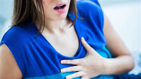 Knowing Signs Of A Heart Attack And Cardiac Arrest In Women Could Save A Life