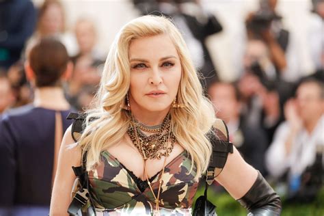 Madonna Nabs Ninth No. 1 Album on Billboard 200 Chart - EverydayKoala