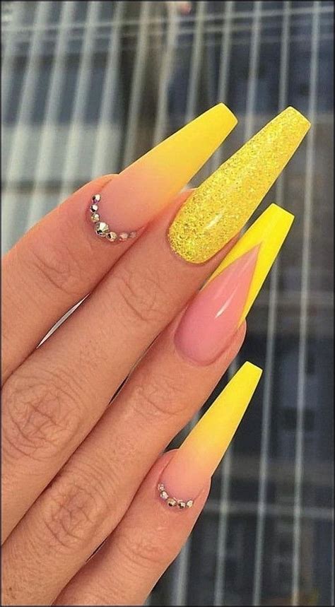 Some embellishments like minimalist rhinestones will also be a nice detail, especially if some special occasion is about to come. 1001+ ideas and designs for eye-catching ombre nails