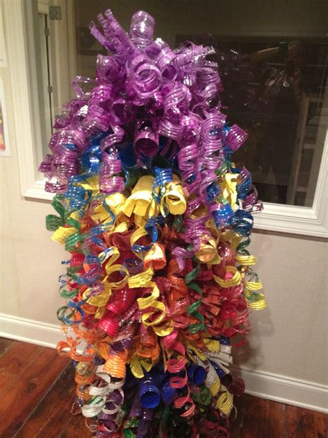 Chihuly Inspired Sculpture Made From Recycled Water Bottles Painted