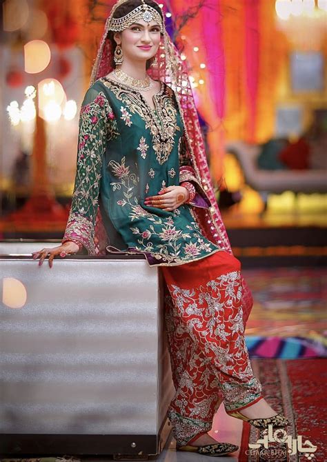 Dholki Bride Pakistani Fashion Party Wear Pakistani Fancy Dresses Pakistani Bridal Dresses