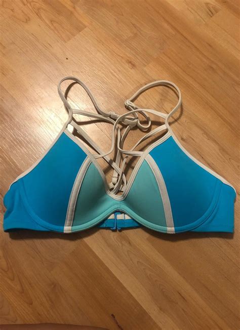 This Is One Of My Cutest Bikinis But It Doesnt Fit Anymore No Tears Rips Or Stains So
