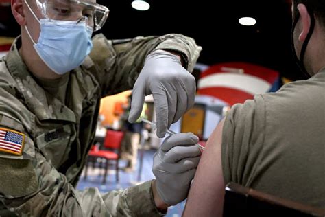 Us Military Will Require Covid 19 Vaccine The New York Times