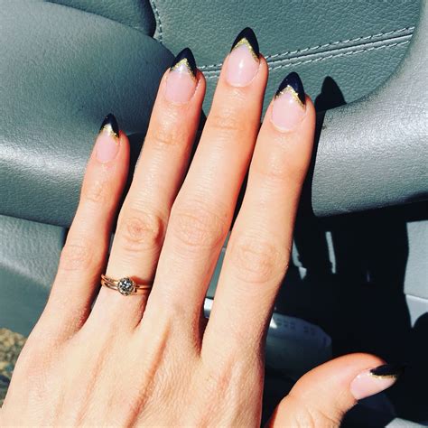 Stiletto Nails with Black & Gold French Tips | Nails ... The classic black and white french tip nail designs are everyone's favorite and there is no dearth of options.