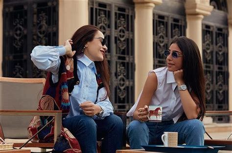 وسط زحمة المسلسلات والأعمال الدراميّة التي ستعرض خلال شهر رمضان 2021، تطلّ الفنانة المصرية شريهان من جديد بعد غياب دام لأكثر من 20 عاماً. ماجات Hermes في صور شريهان وابنتها تخطف الأنظار.. سعرهما ...