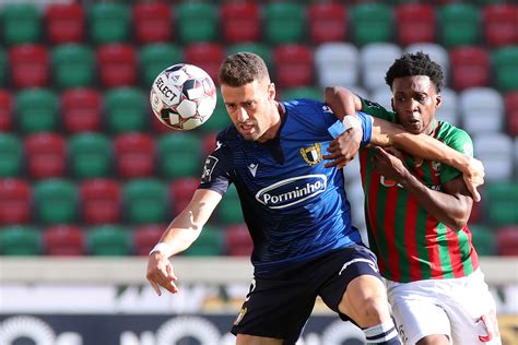 O internacional maliano chegou a território português em 2014 para jogar no marítimo, clube onde esteve durante época e meia até se mudar para o fc porto. Marítimo M. VS FC Famalicão - VSPORTS