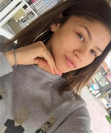 Zendaya No Makeup Selfies Zendaya No Makeup Celebrity My XXX Hot Girl