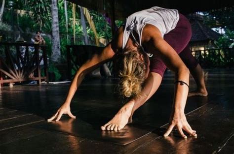 Stretch And Breathe Inspiring Yoga Photography YogaBenefits Yoga