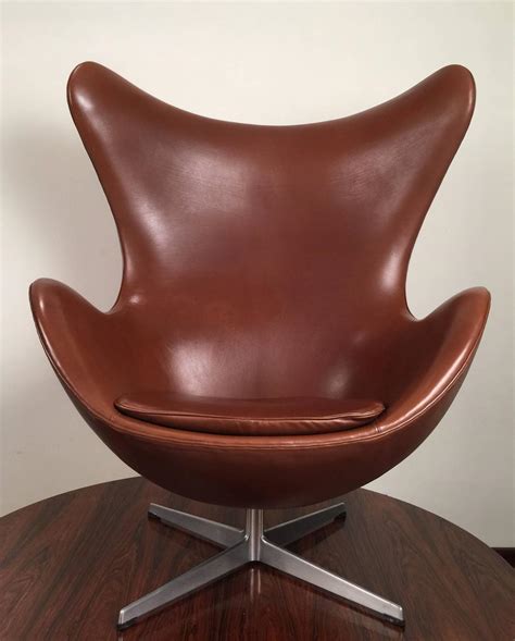 Early Arne Jacobsen Egg Chair In Original Brown Leather By Fritz Hansen