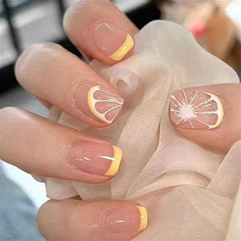 5 Gorgeous Summer Nail Designs For Short Nails Maniology