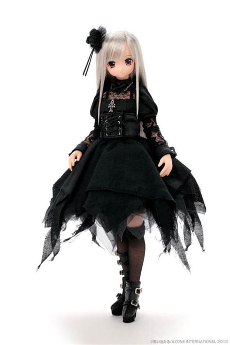 Azone Sarahs A La Mode Lise Dolls Gothic Dolls
