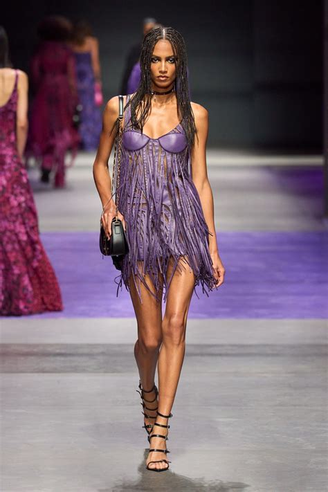 Versace Spring Ready To Wear Collection Vogue Versace Runway