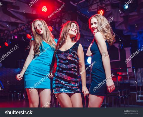 Beautiful Girls Having Fun Party Nightclub Foto Stock 375538096 Shutterstock