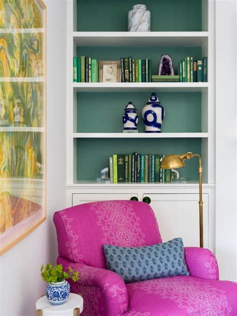 20 Built In Bookshelf Styling Tips Hgtv Green Bookshelves Bookcase