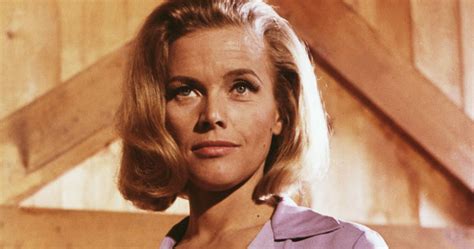 Honor Blackman Dies James Bond And The Avengers Star Was 94