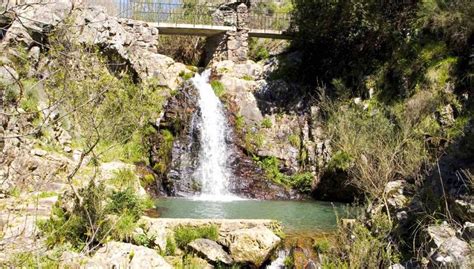A small municipality covered with pinewoods, located precisely at the centre of portugal, as marked by the picoto da melriça. Penedo Furado Vila De Rei Mapa