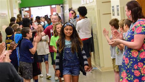 19 Photos Greenwood Elementary School Clap Out Carnival