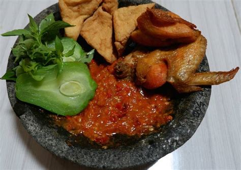 It is spicy and packs with umami flavor. 12+ Listen von Pisang Goreng Sambal Terasi: Kayaknya sich ...