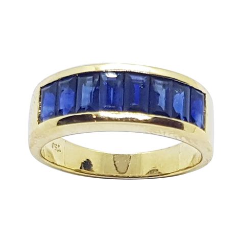 Blue Sapphire And Yellow Sapphire Ring Set In 18 Karat White Gold