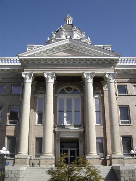 Places To Go, Buildings To See: Lowndes County Courthouse - Valdosta