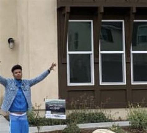 No Jumper On Twitter Just Received Word That Blueface House Is Haunted