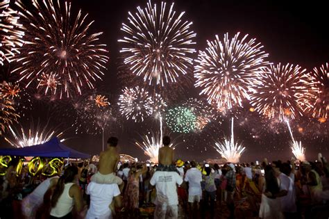 New Years Eve Party Draws Over 700000 Tourists To Rio Brazil Al