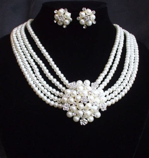 About This Photo Gallery Most Beautiful Pearl Necklaces Pearl Necklace Designs Pearl Jewelry