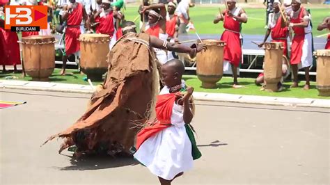 Africa Burundi Traditional Dance Youtube