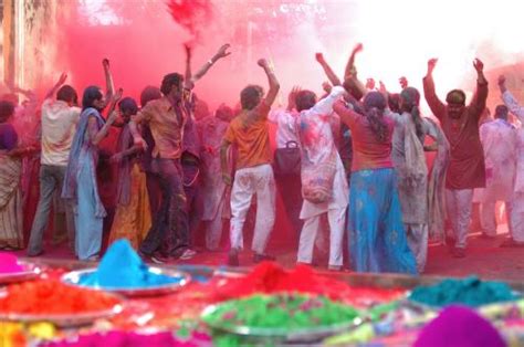 I Am A Free Spirit And Lover Of India Holi Religious Spring Festival