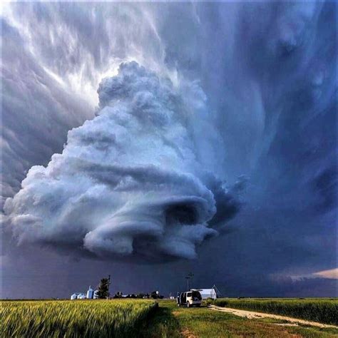 Pin On Awesome And Scary Cloud Formations