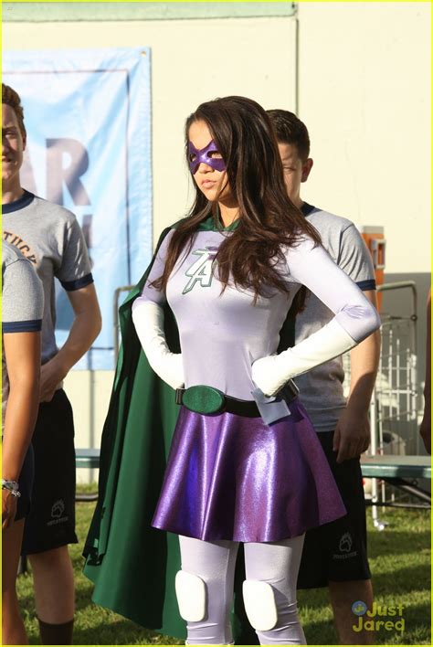 Isabela Moner Turns Into A Superhero Singer For 100 Things To Do