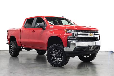 Lifted 2021 Chevrolet Silverado Ultimate Rides