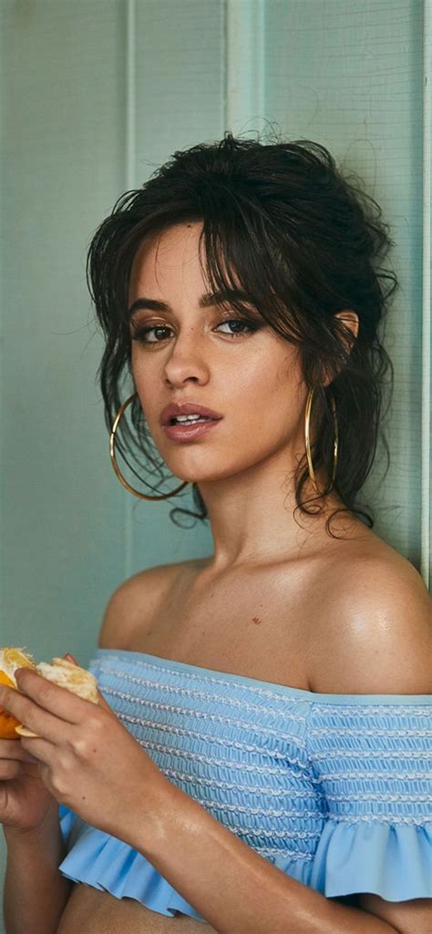 At the end, there's a guy with iphone x like notch haircut and is the. Camila Cabello | Hairstyles with bangs, Cabello hair, New ...