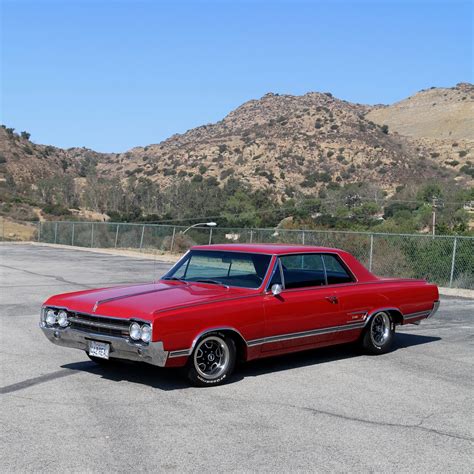 Covering Classic Cars : 1965 Oldsmobile 442 from our Spring Car Care Guide