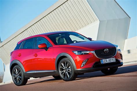 From its rich contours to its athelic silhoutte. MAZDA CX-3 specs & photos - 2015, 2016, 2017, 2018 ...