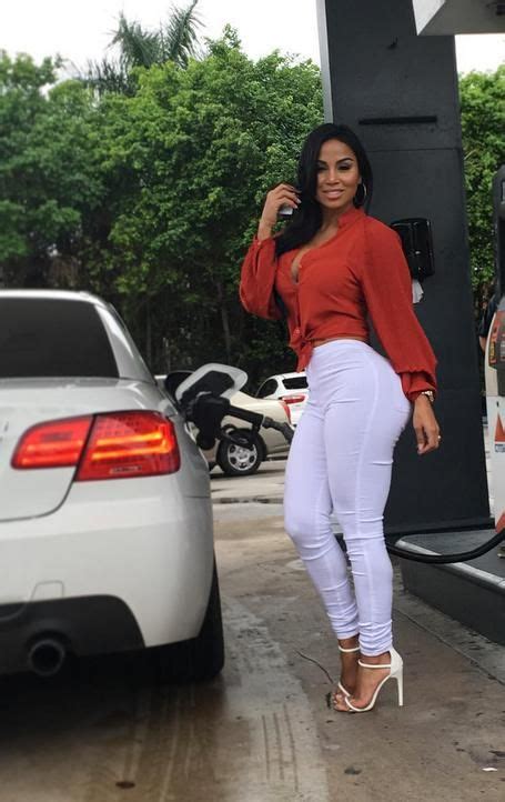 Pin By Fabi 🌙 On Dolly Castro Dolly Castro Best Jeans Cute Outfits