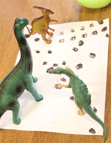 Dinosaur Tracks Matching Activity Mom Endeavors Dinosaur Activities