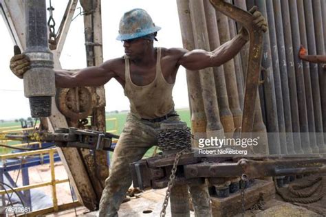 Rig Tongs Photos And Premium High Res Pictures Getty Images