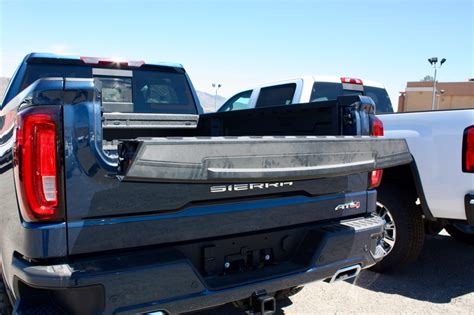 2019 Gmc Sierra The 6 Positions Of Its Flexible New Tailgate Gm