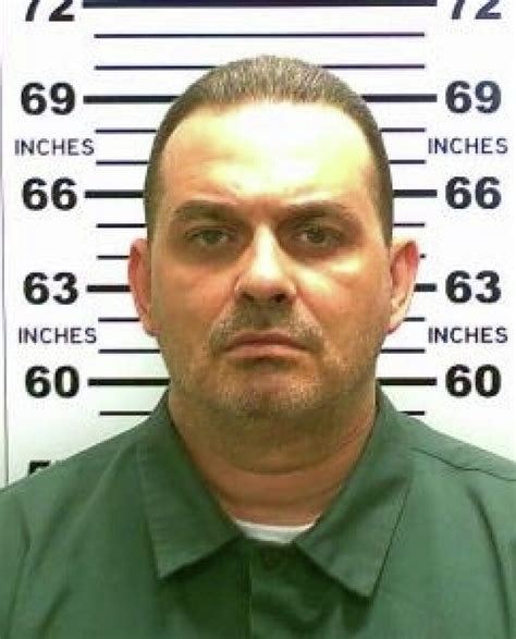 Authorities Searching For Two Murderers Who Escaped From New York